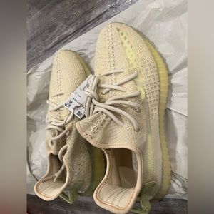 New Yeezy shoes size 9 in women